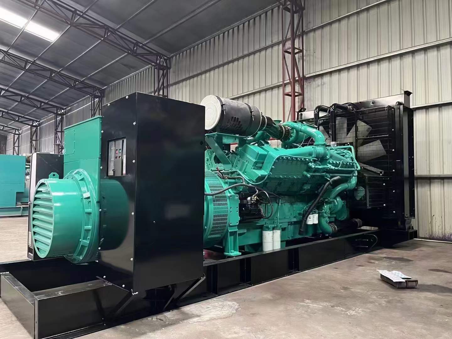 双辽如何降低 800kW 柴油发电机输出电流的波动？